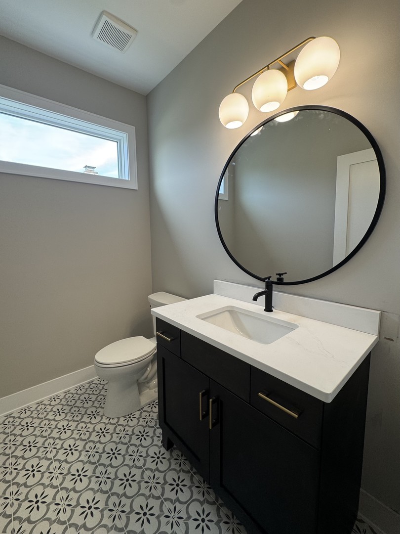 12810 W Beaver Lake Drive, Homer Glen, IL 60491