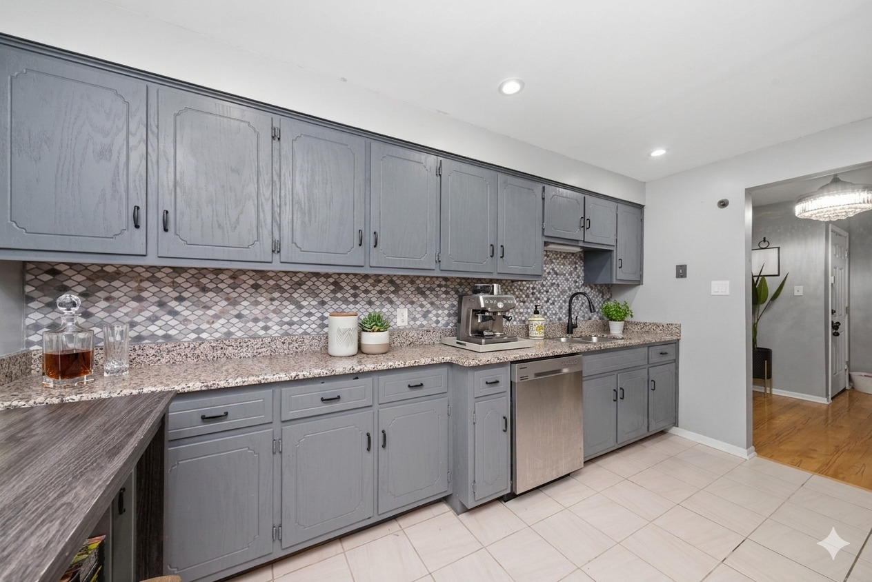 10626 Ridgeland Avenue #1D, Chicago Ridge, IL 60415
