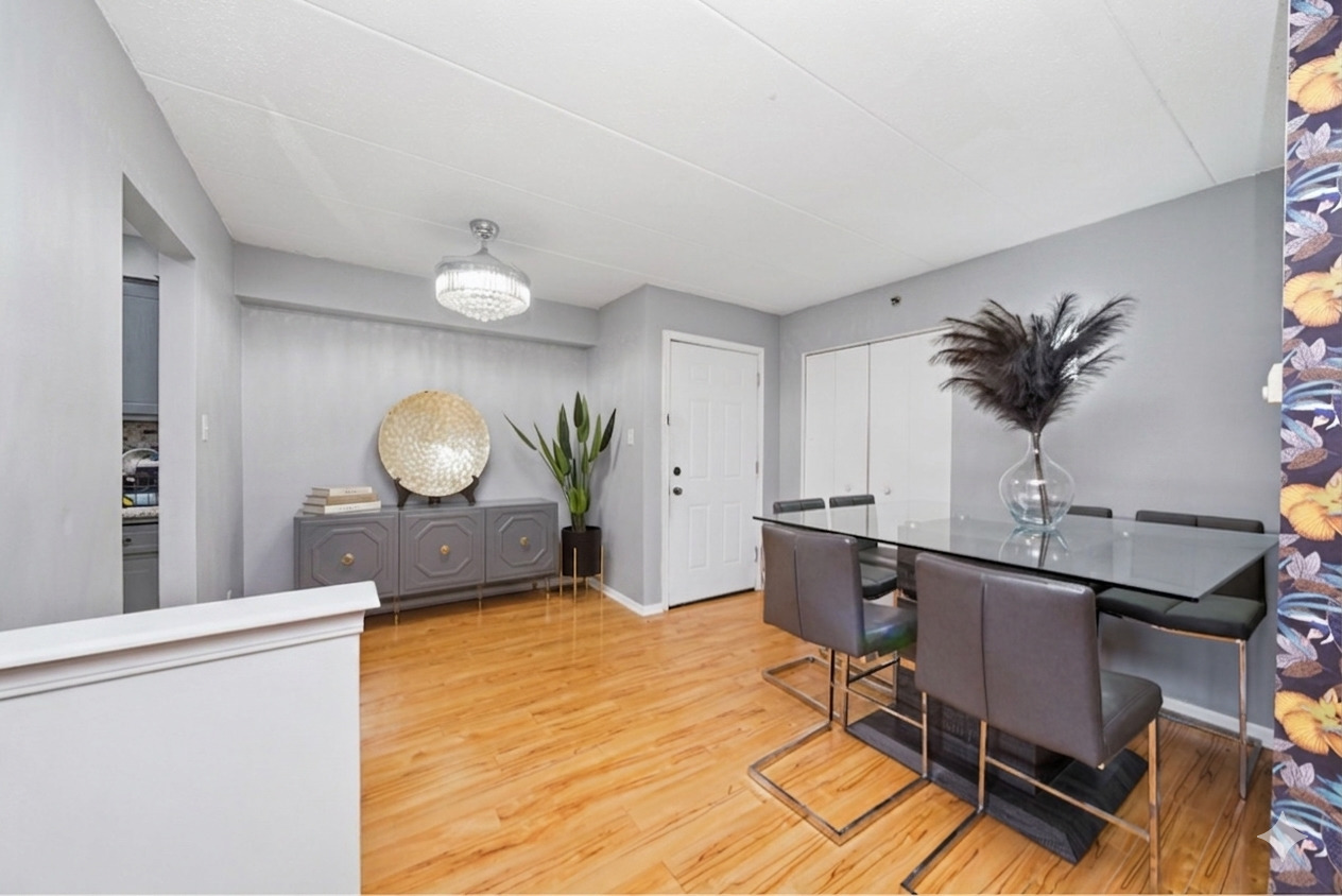 10626 Ridgeland Avenue #1D, Chicago Ridge, IL 60415