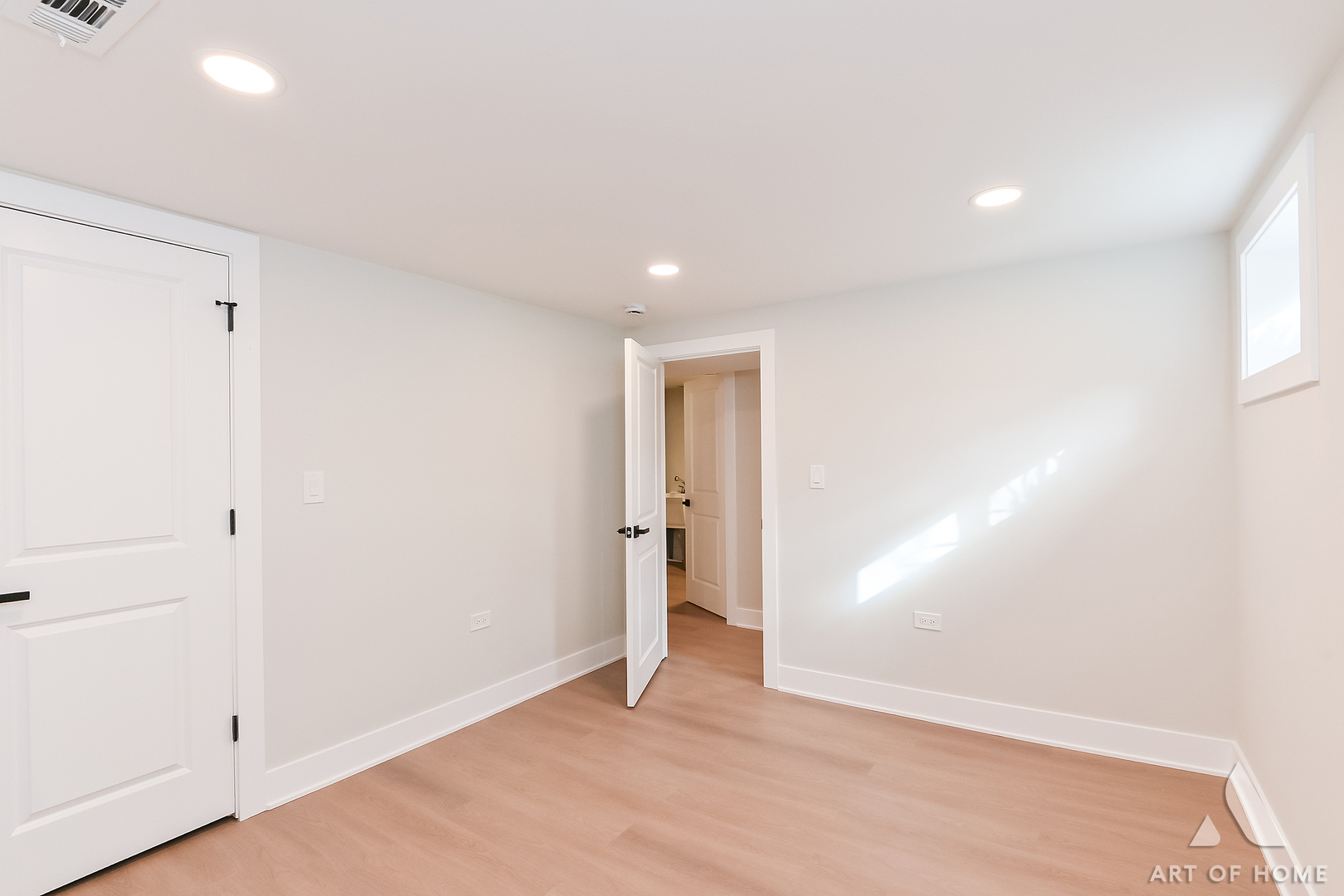 10455 S Whipple Street, Chicago, IL 60655