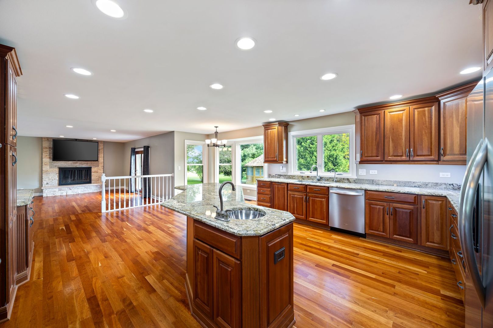 45W288 Sumac Lane, Hampshire, IL 60140