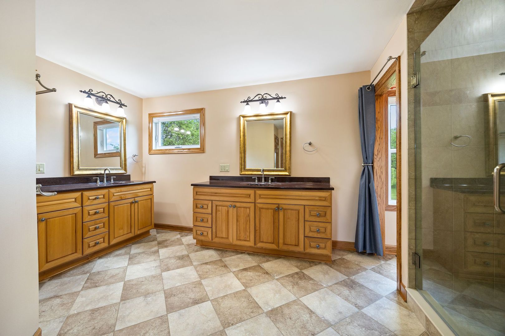 45W288 Sumac Lane, Hampshire, IL 60140