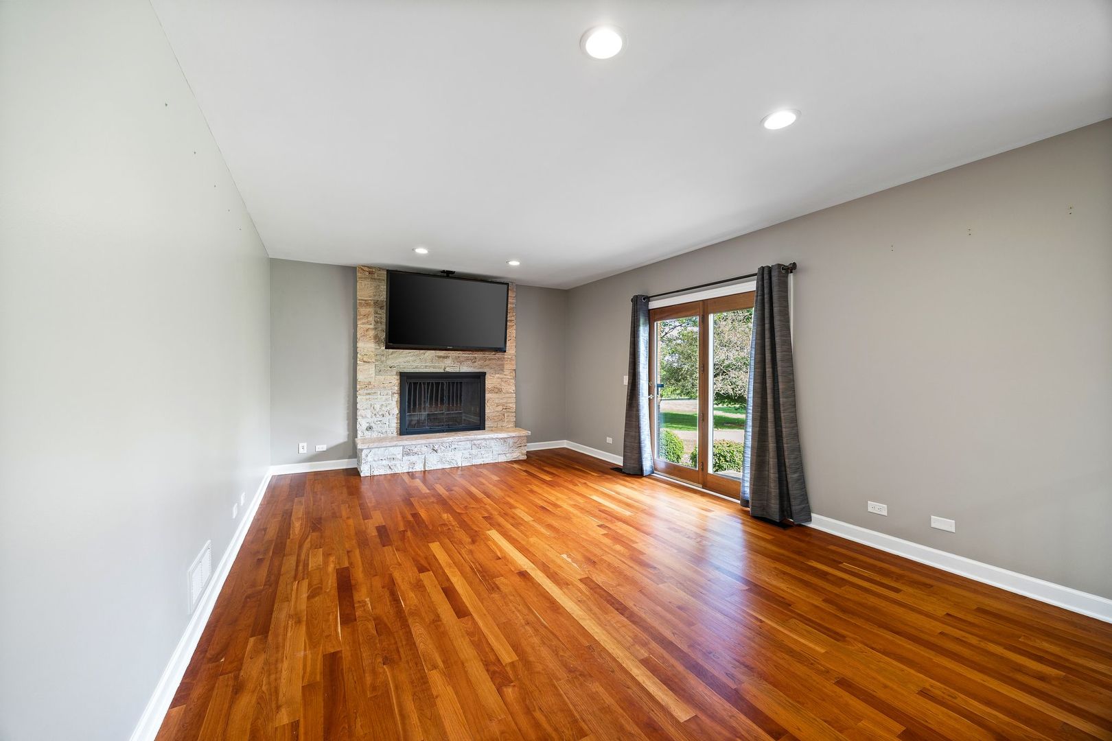 45W288 Sumac Lane, Hampshire, IL 60140