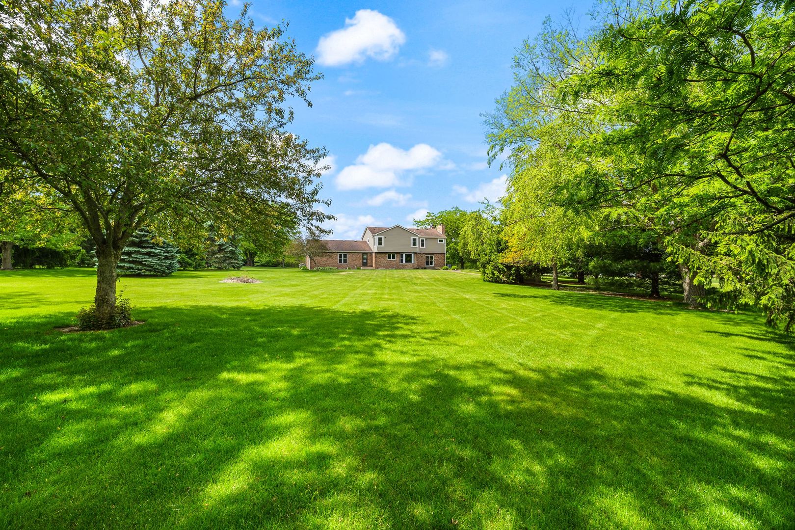 45W288 Sumac Lane, Hampshire, IL 60140