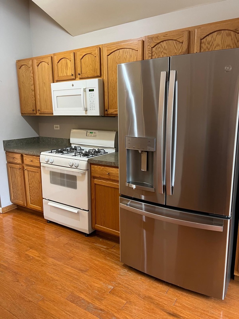2210 Scott Lane, Aurora, IL 60502