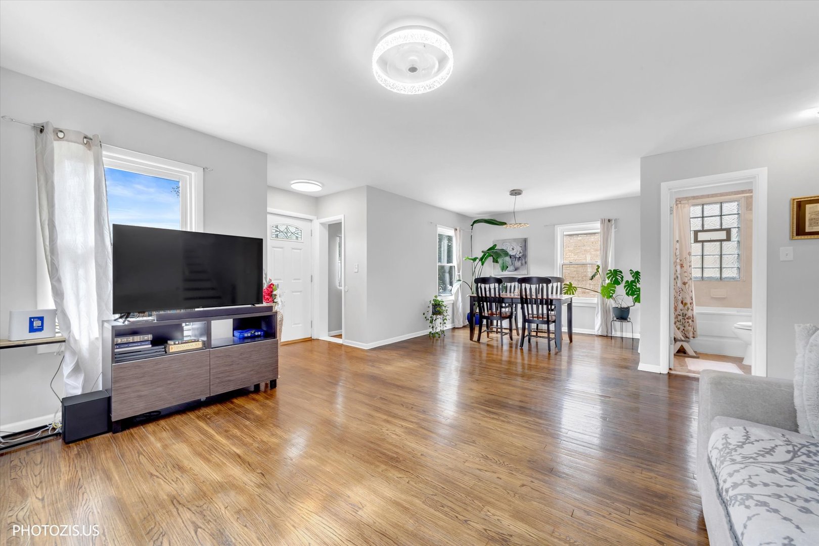 3523 N Octavia Avenue, Chicago, IL 60634