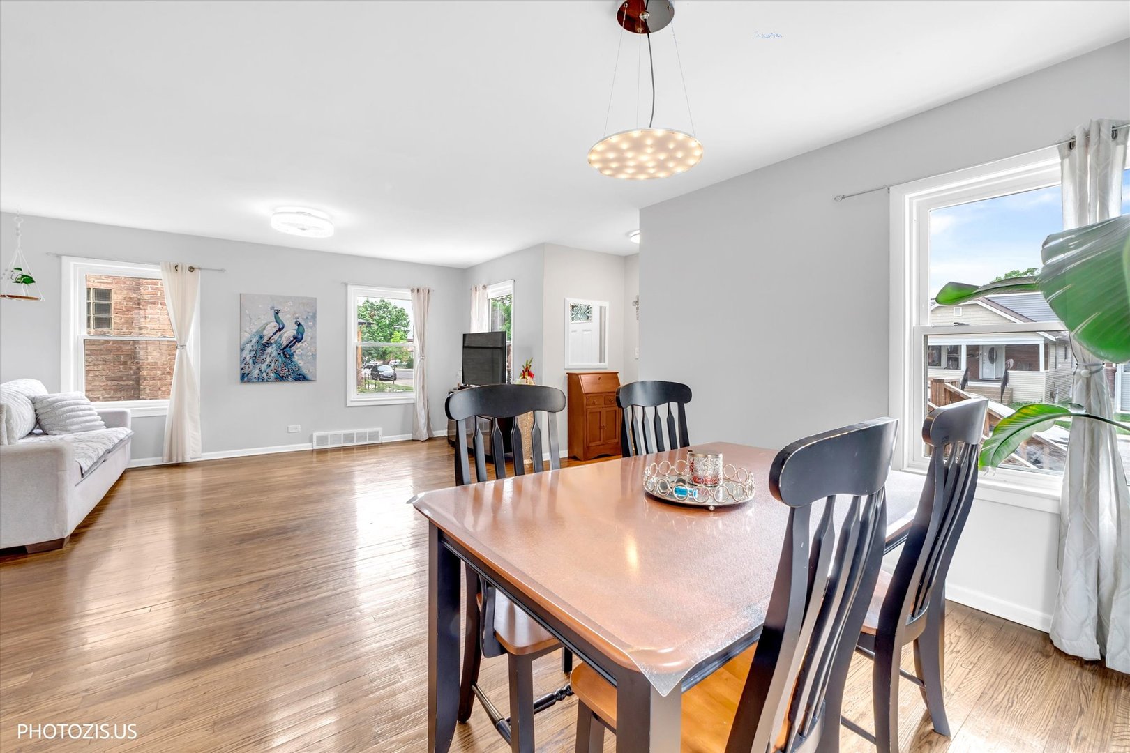 3523 N Octavia Avenue, Chicago, IL 60634
