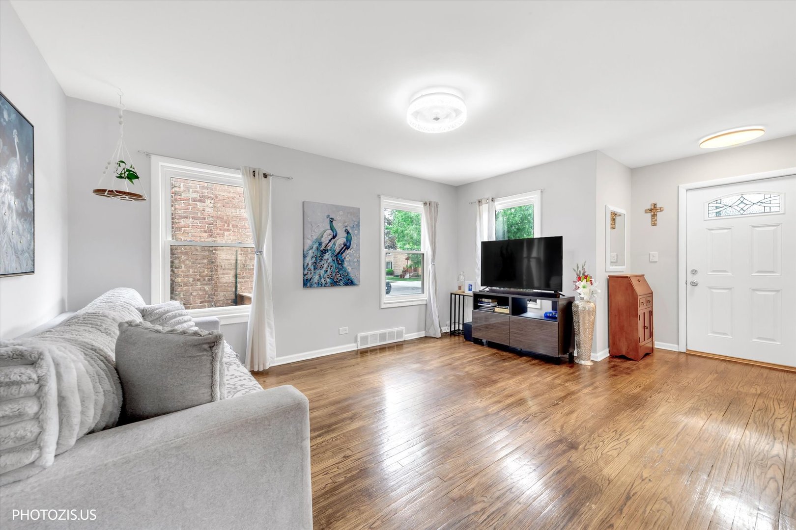 3523 N Octavia Avenue, Chicago, IL 60634