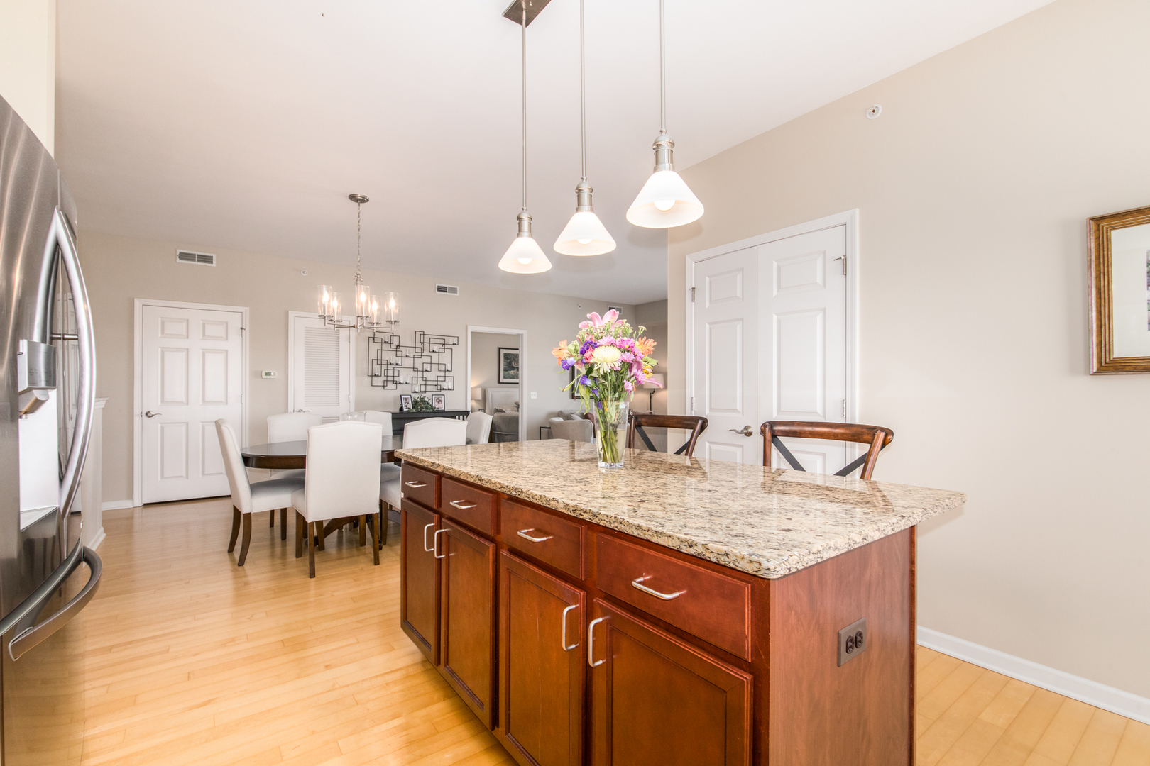 787 Graceland Avenue #604B, Des Plaines, IL 60016