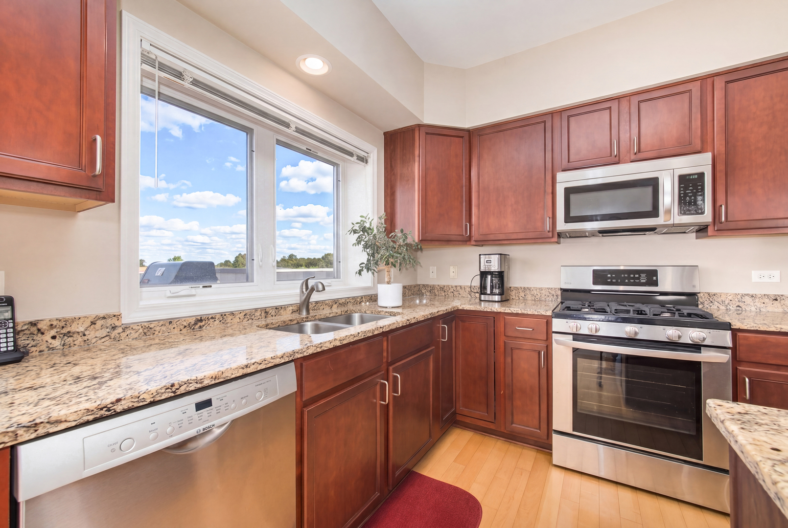 787 Graceland Avenue #604B, Des Plaines, IL 60016