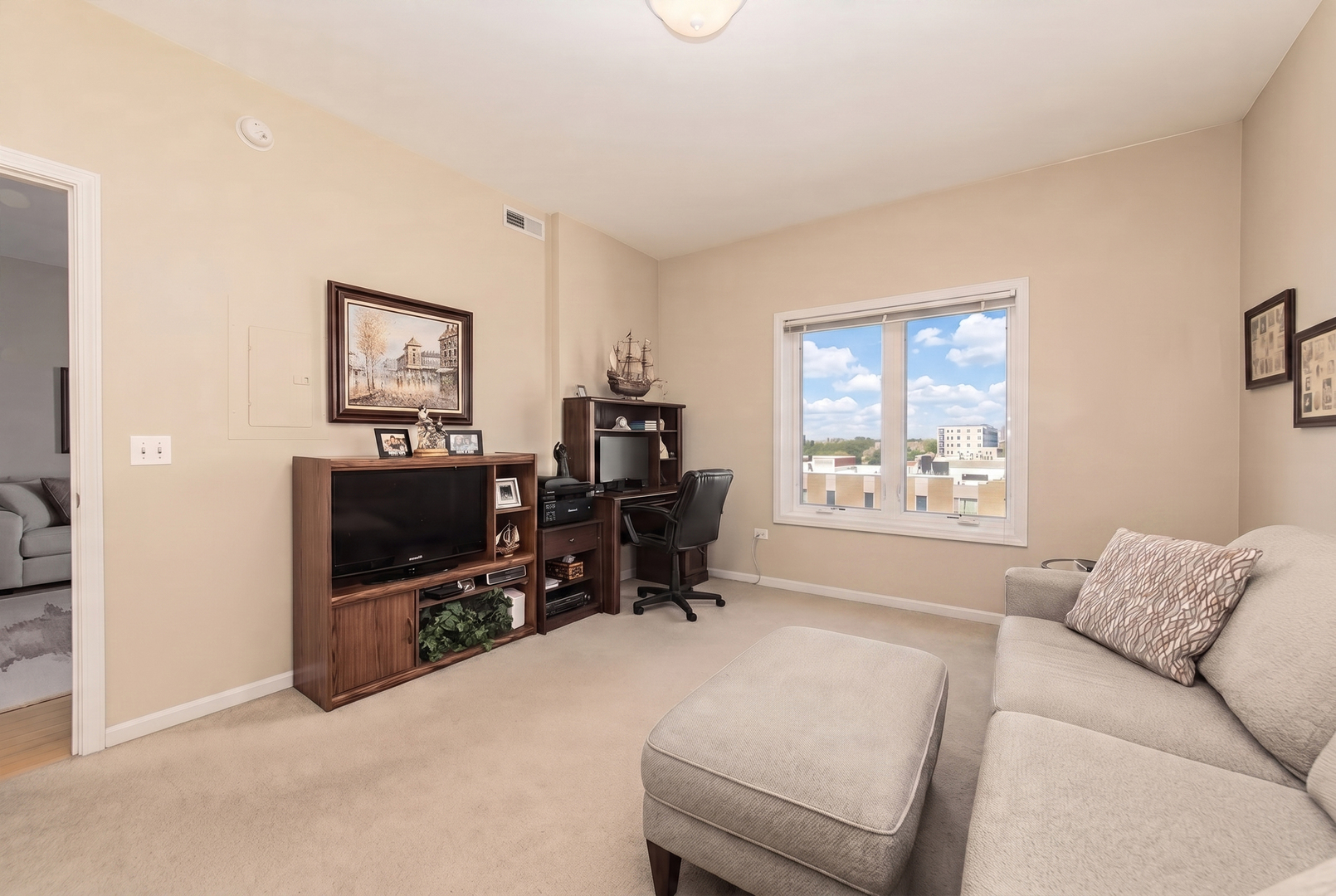 787 Graceland Avenue #604B, Des Plaines, IL 60016