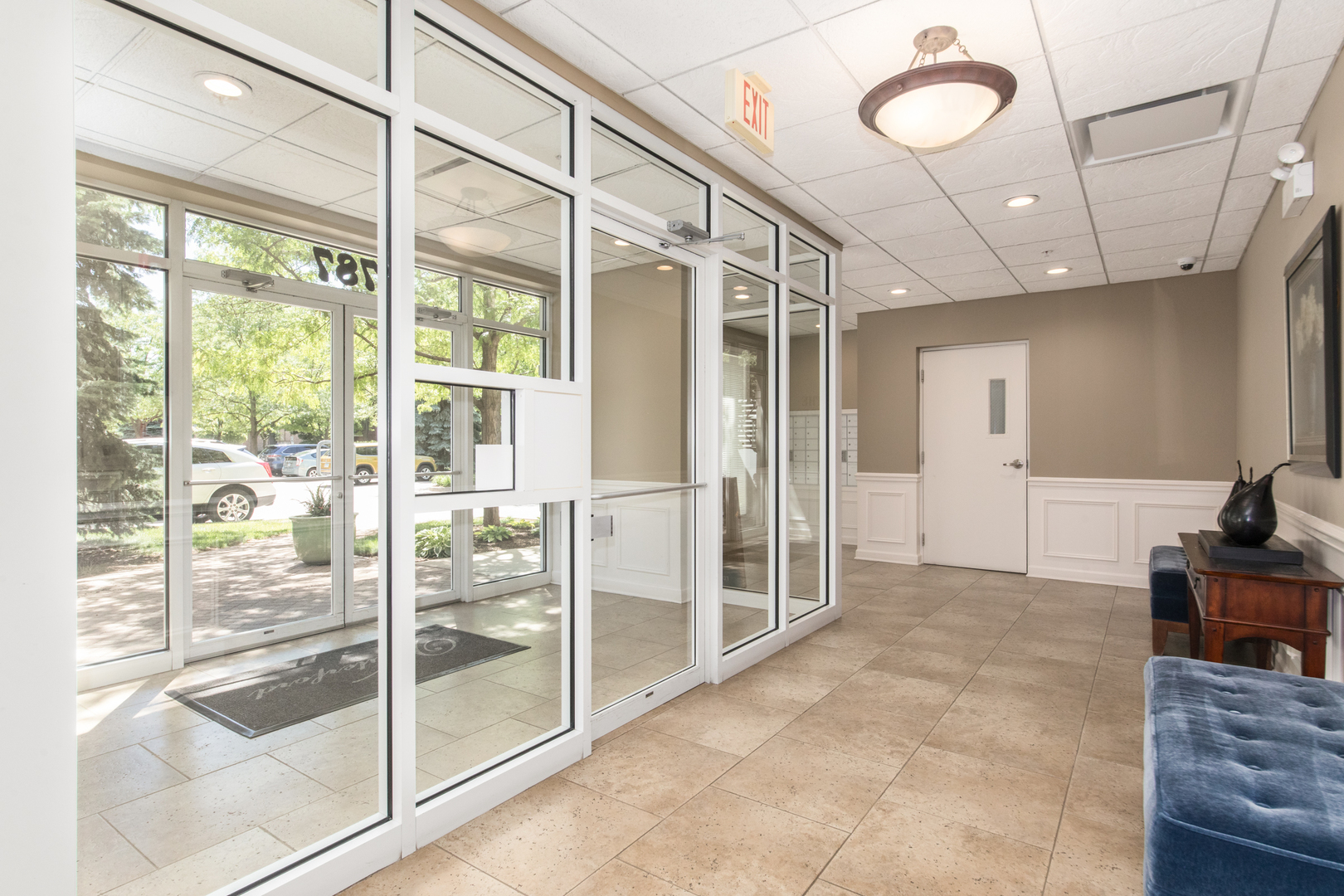 787 Graceland Avenue #604B, Des Plaines, IL 60016