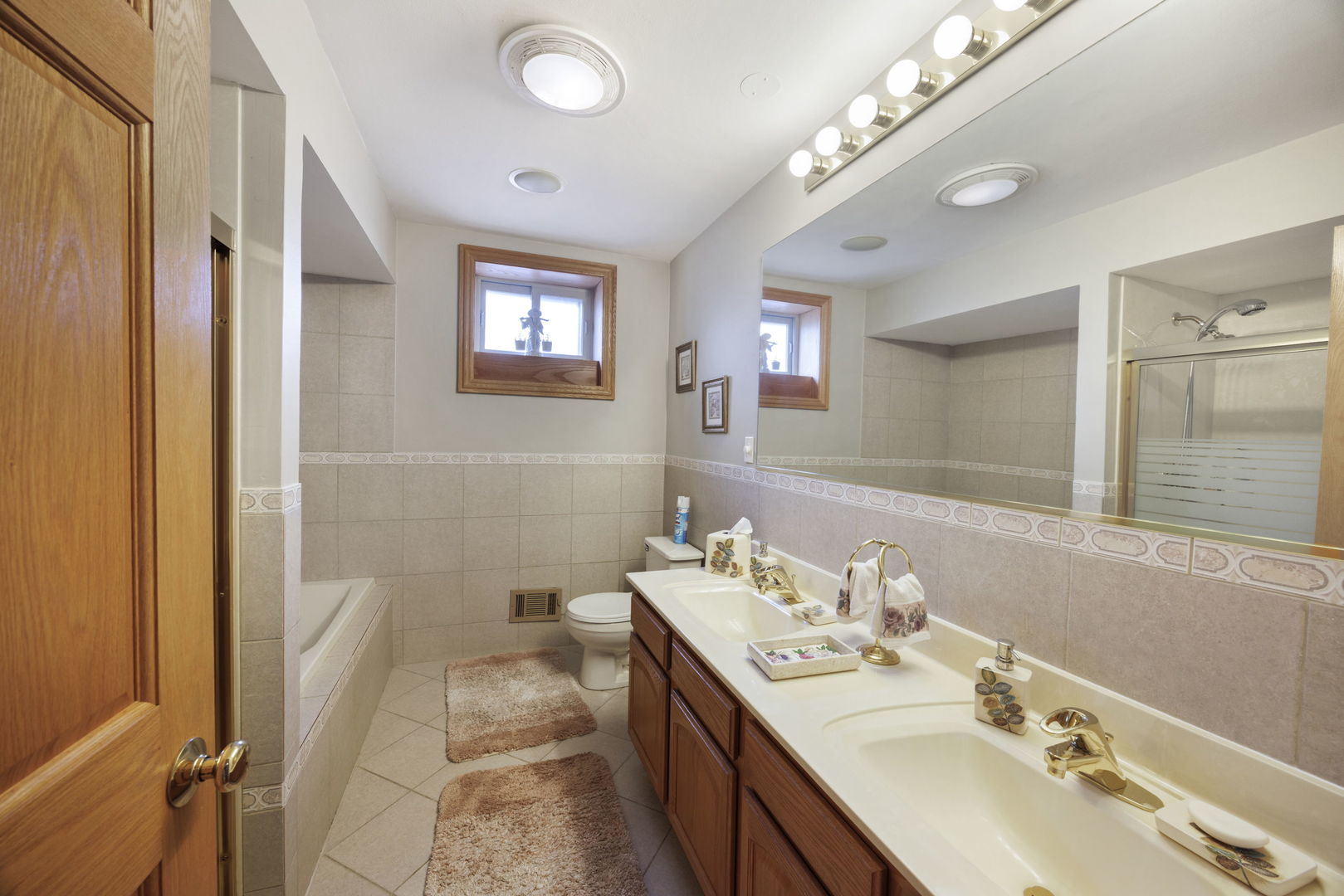 3919 GLORIA Court, Glenview, IL 60025