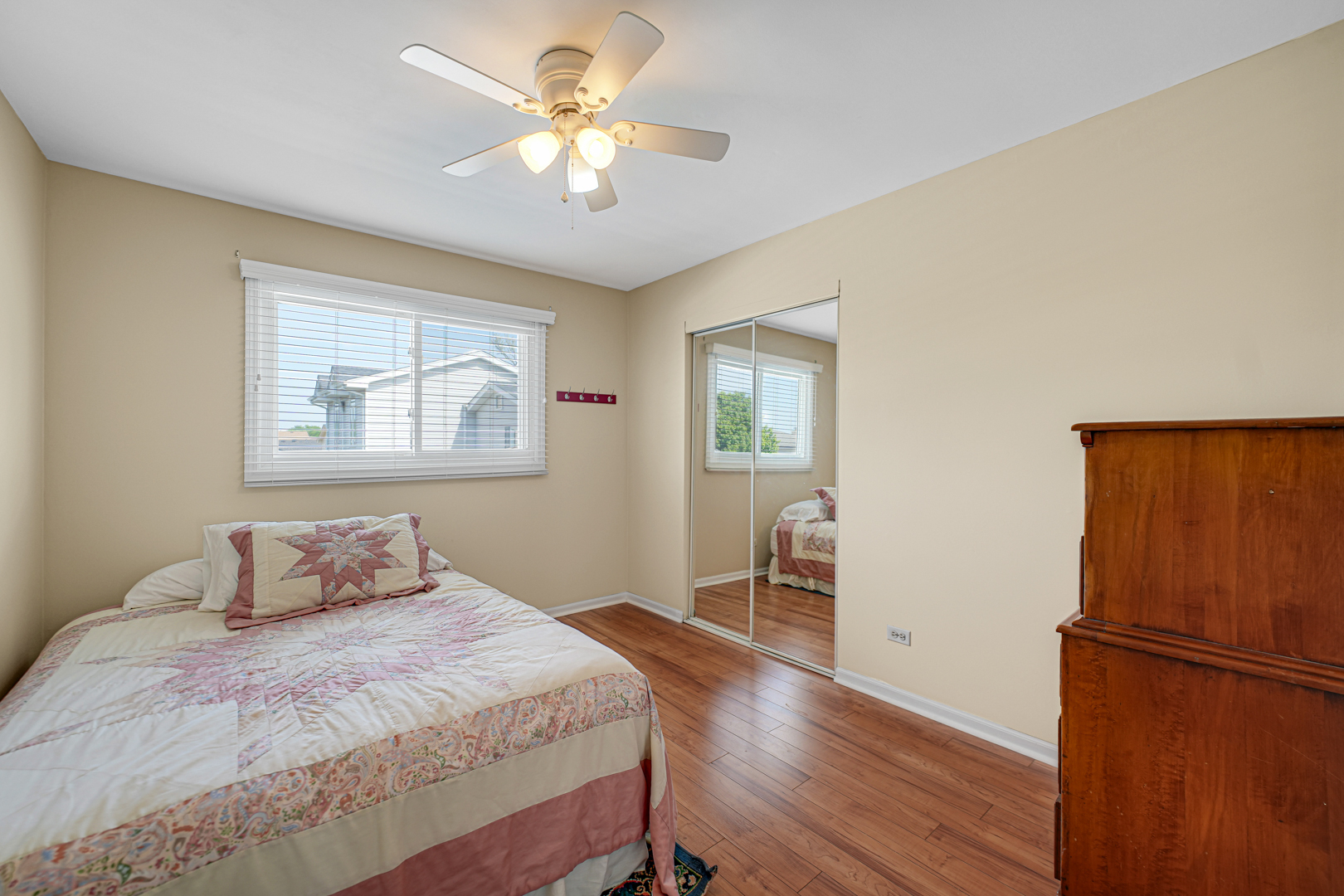 8938 W 169th Place, Orland Hills, IL 60487