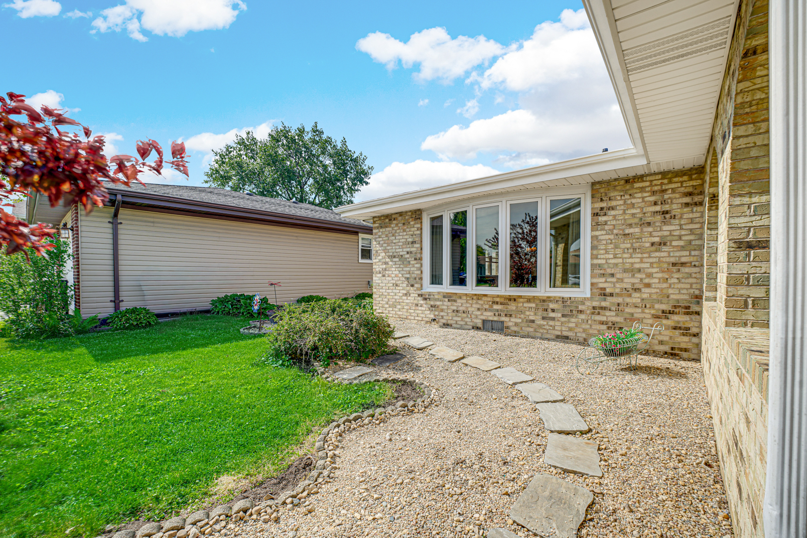 8938 W 169th Place, Orland Hills, IL 60487