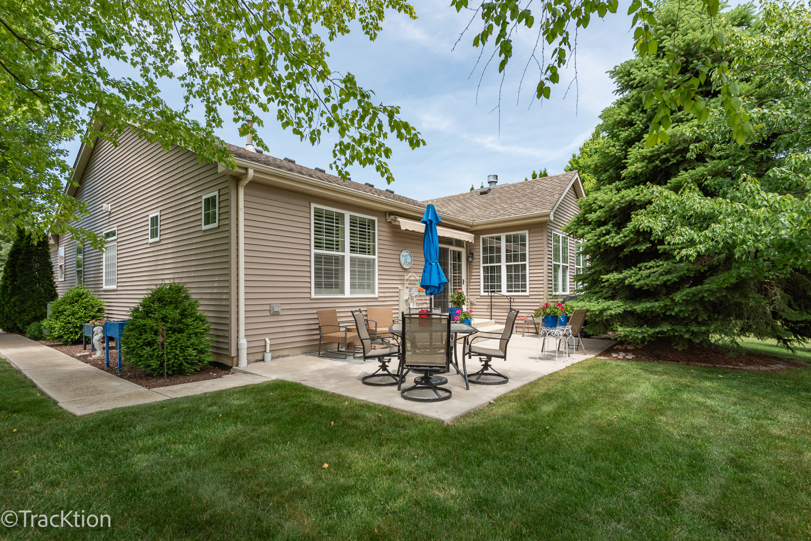 16601 Grandwood Lake Drive, Crest Hill, IL 60403