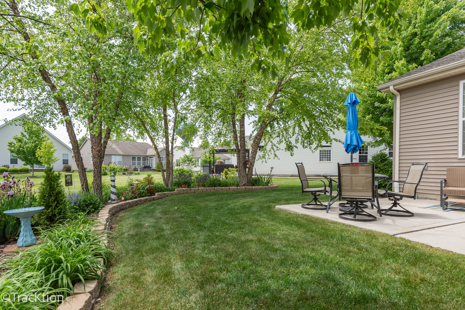 16601 Grandwood Lake Drive, Crest Hill, IL 60403