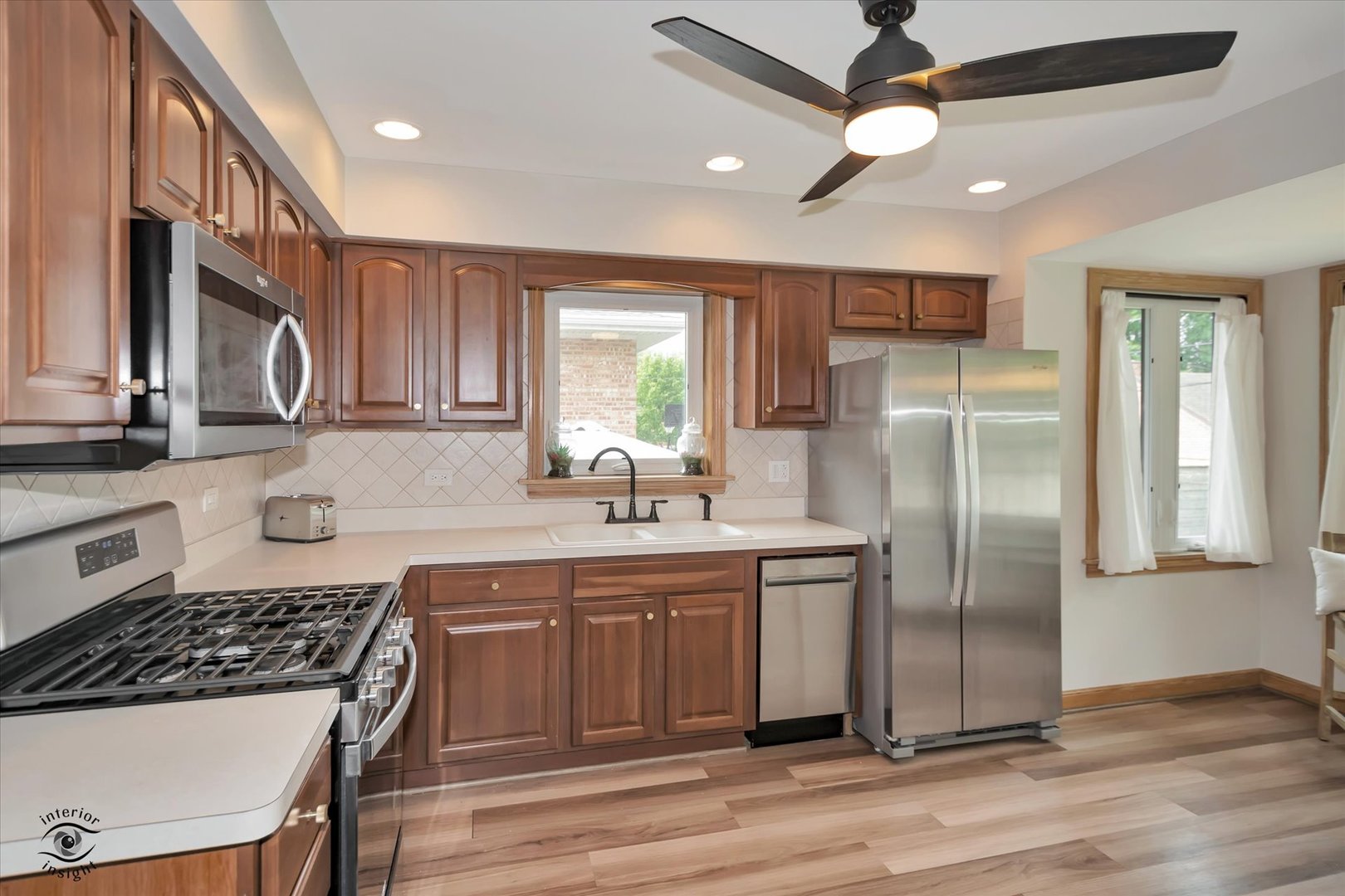 10118 S Turner Avenue, Evergreen Park, IL 60805