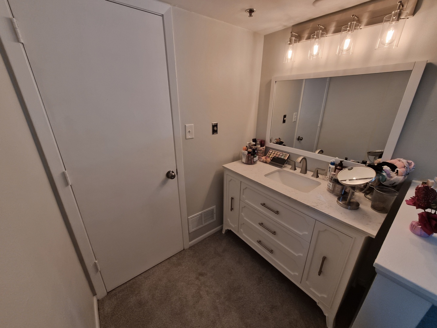 6050 Lake Bluff Drive #201, Tinley Park, IL 60477
