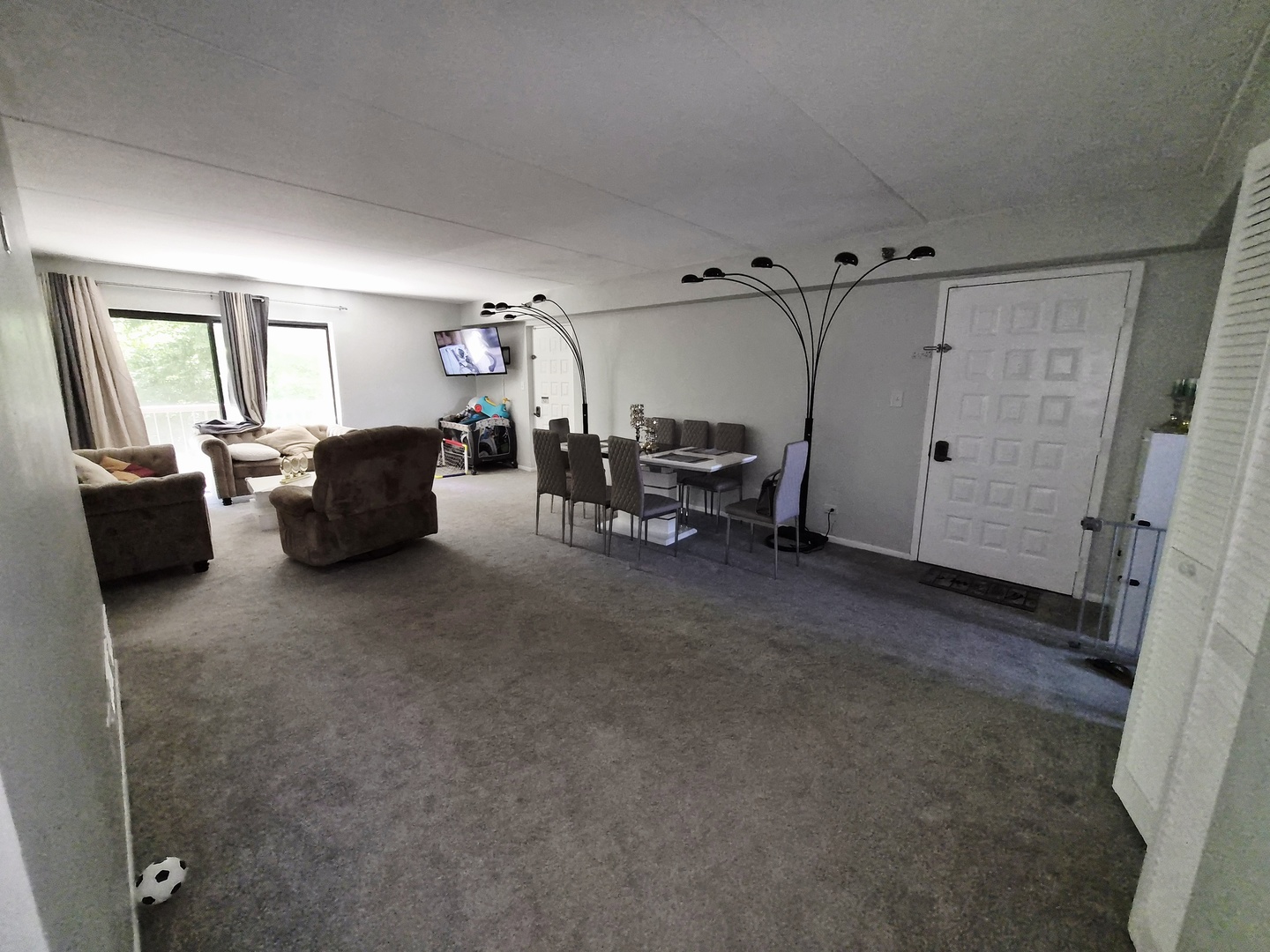 6050 Lake Bluff Drive #201, Tinley Park, IL 60477