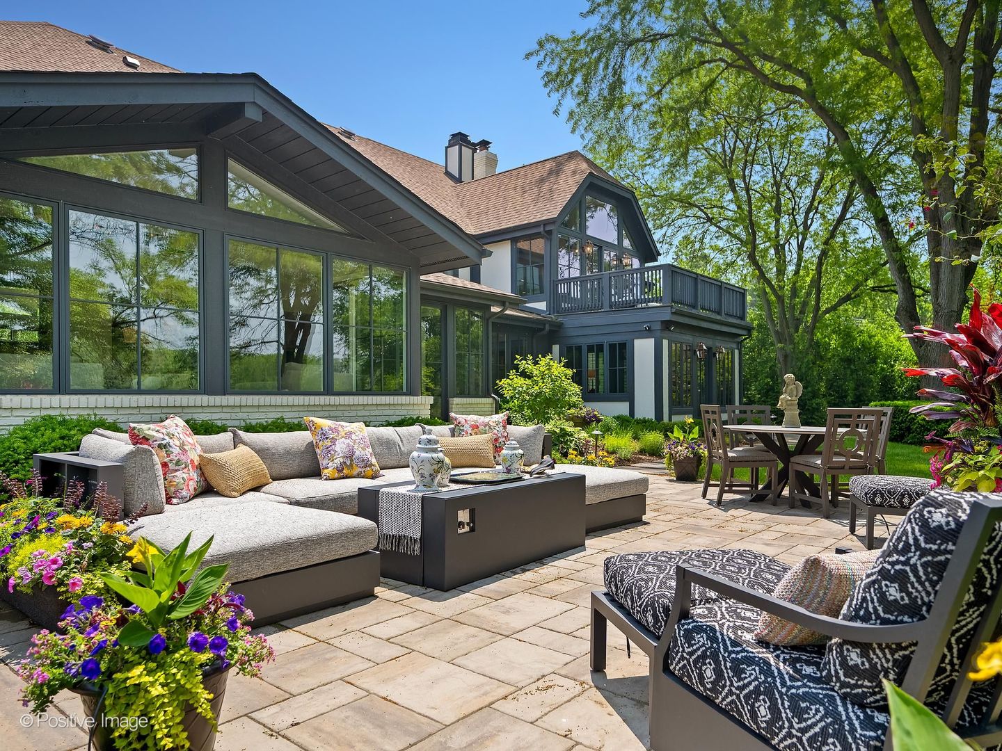 10S370 Madison Street, Burr Ridge, IL 60527