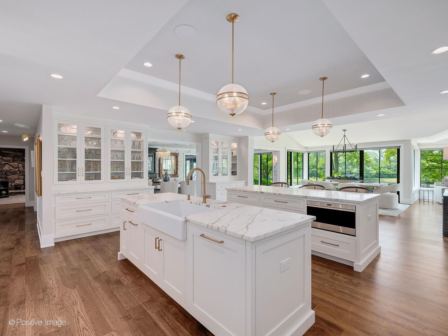 10S370 Madison Street, Burr Ridge, IL 60527