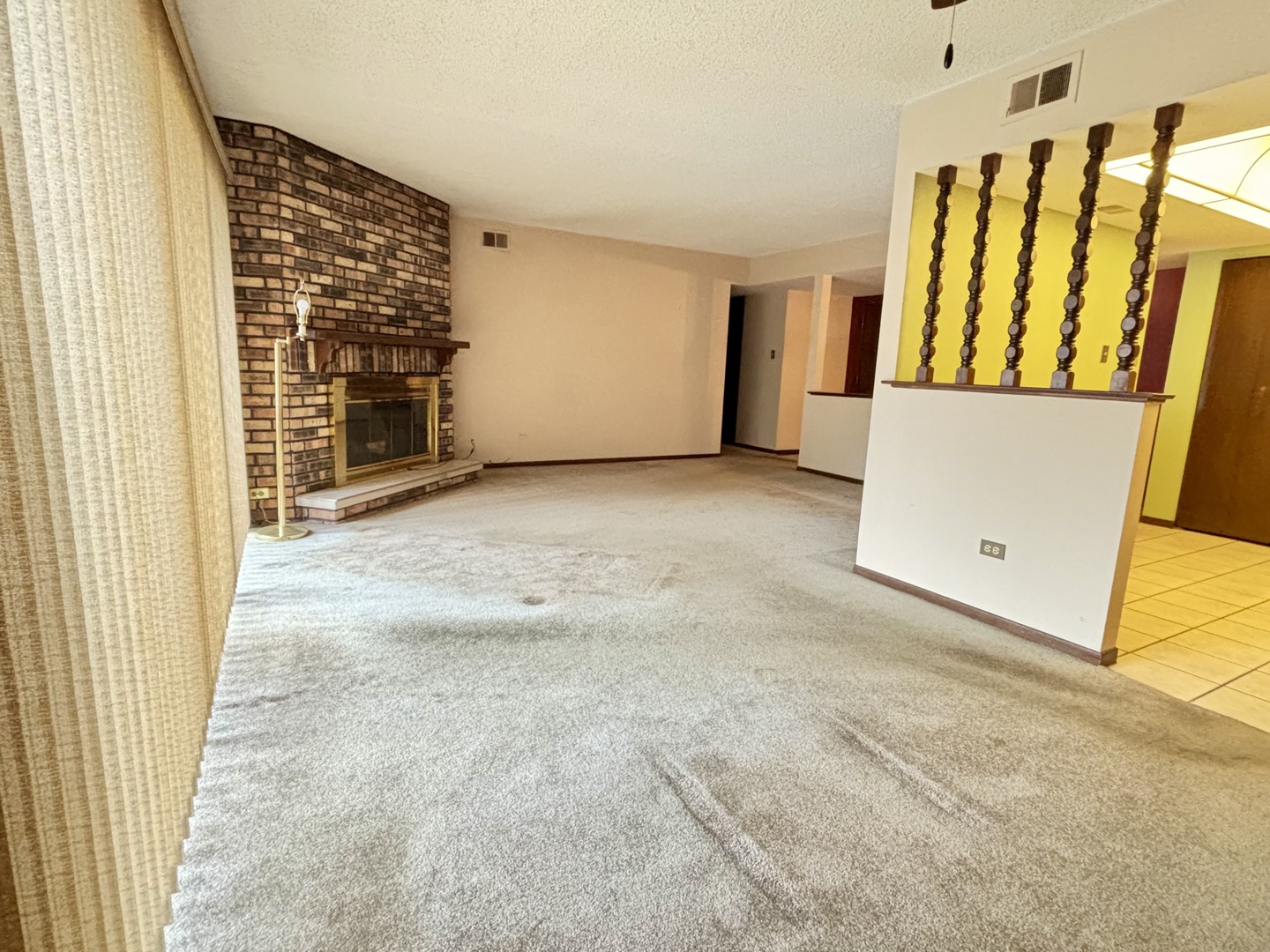 9168 South Road #A, Palos Hills, IL 60465