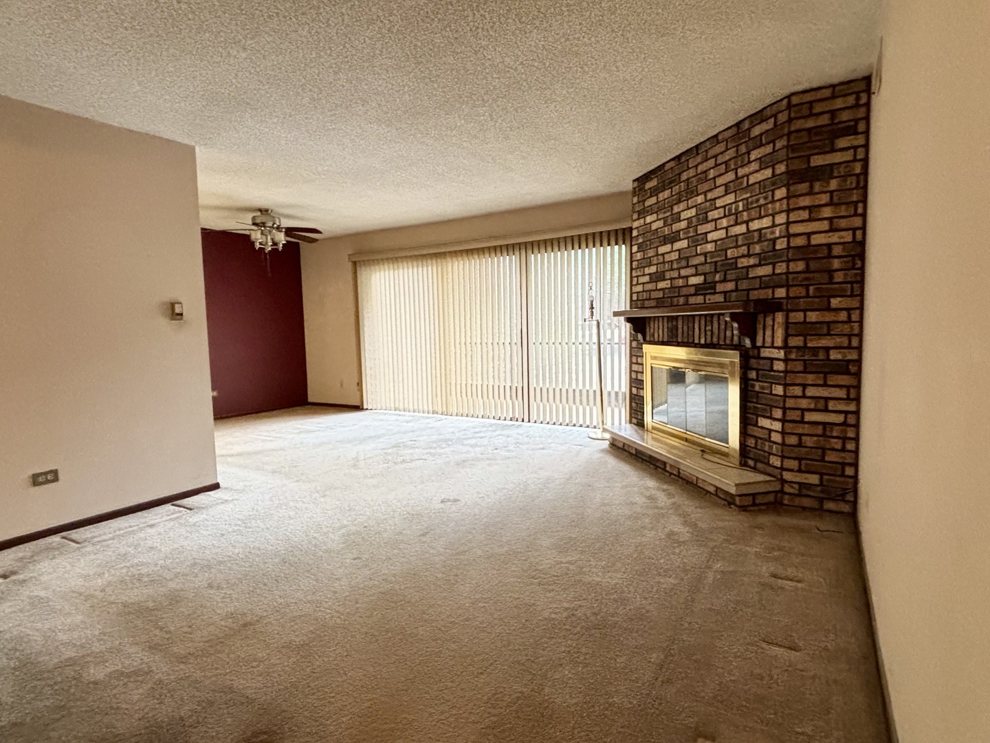 9168 South Road #A, Palos Hills, IL 60465