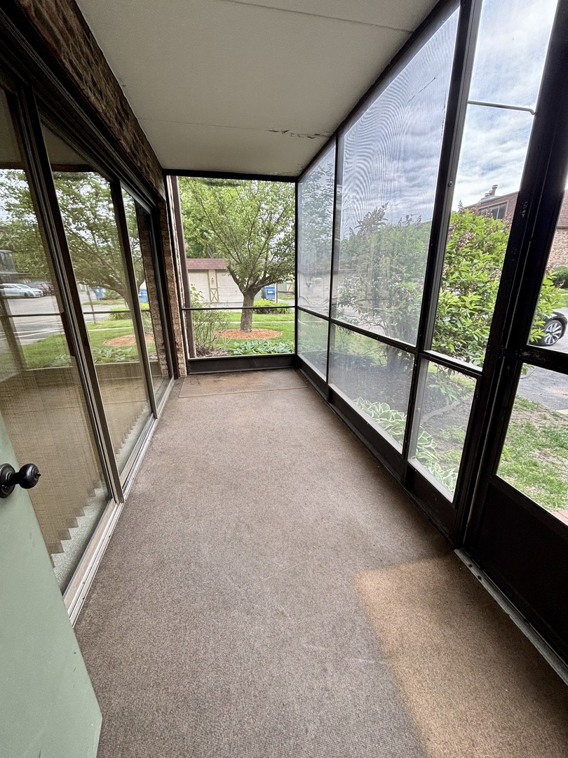 9168 South Road #A, Palos Hills, IL 60465