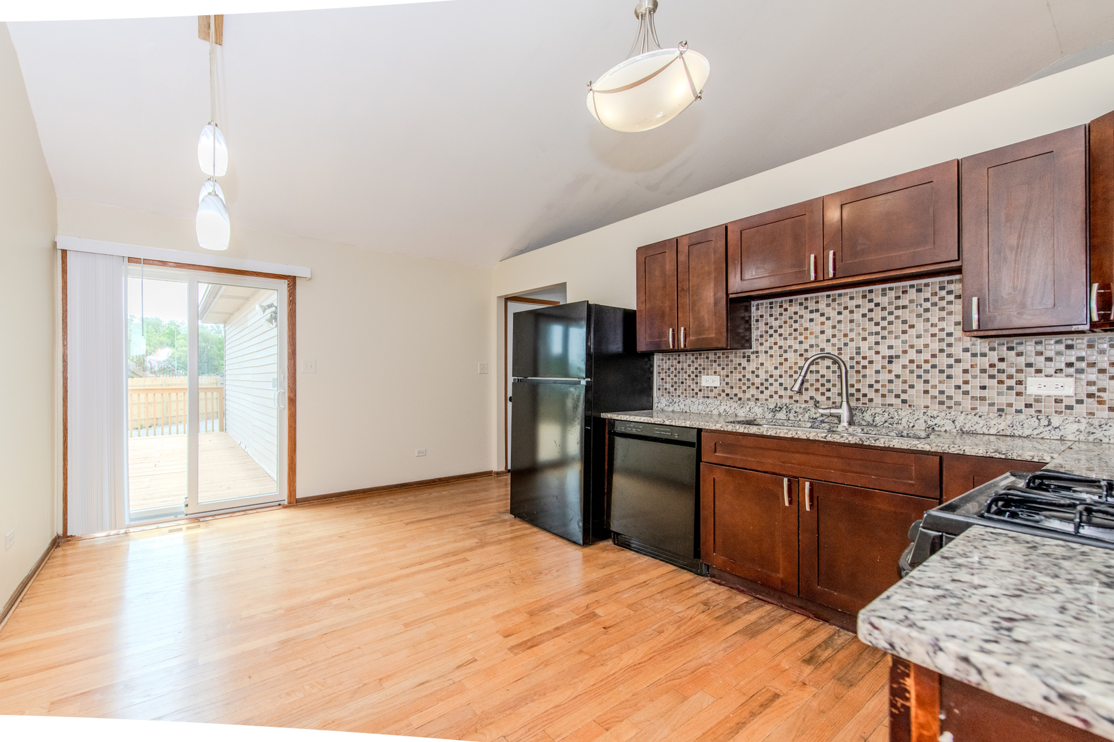 15609 Clifton Park Avenue, Markham, IL 60428
