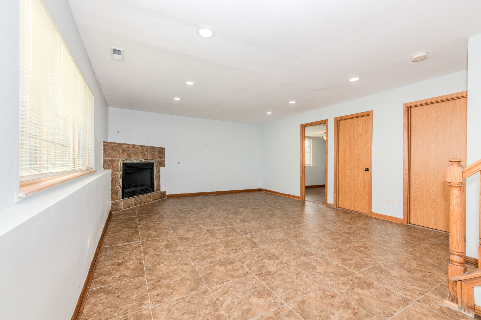 15609 Clifton Park Avenue, Markham, IL 60428