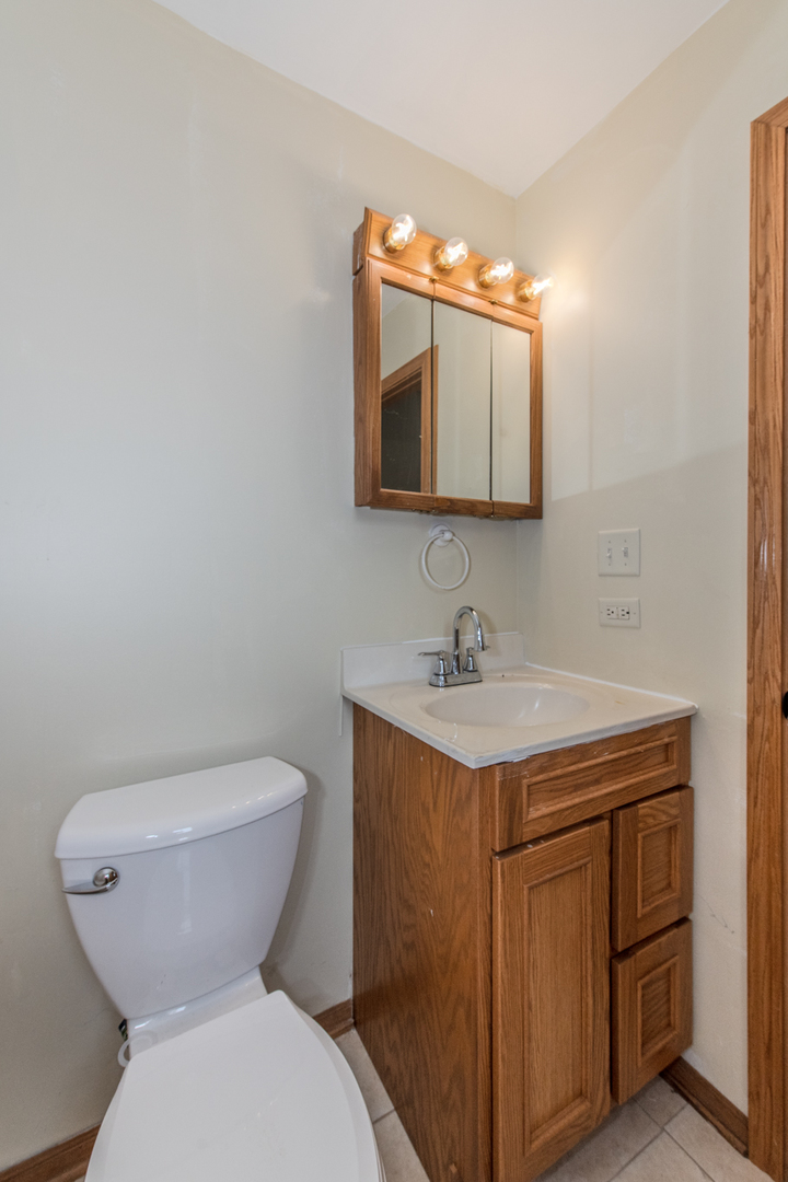 15609 Clifton Park Avenue, Markham, IL 60428