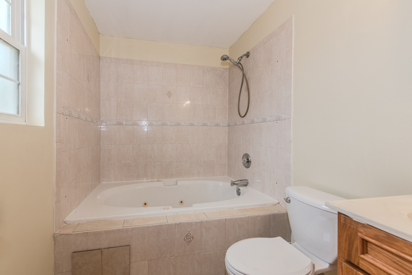 15609 Clifton Park Avenue, Markham, IL 60428