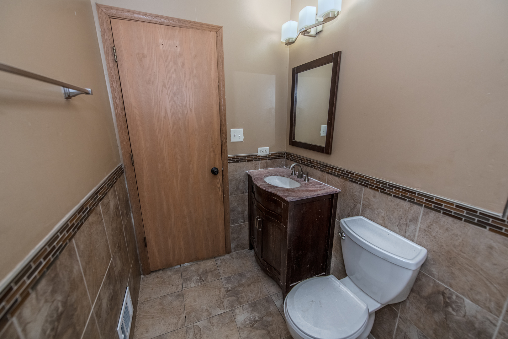15609 Clifton Park Avenue, Markham, IL 60428