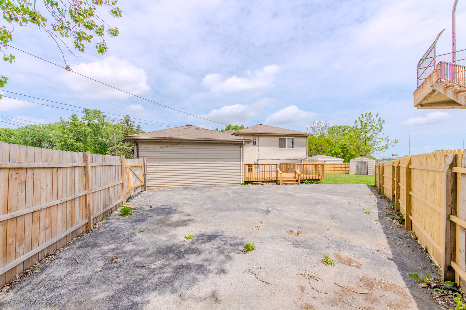 15609 Clifton Park Avenue, Markham, IL 60428