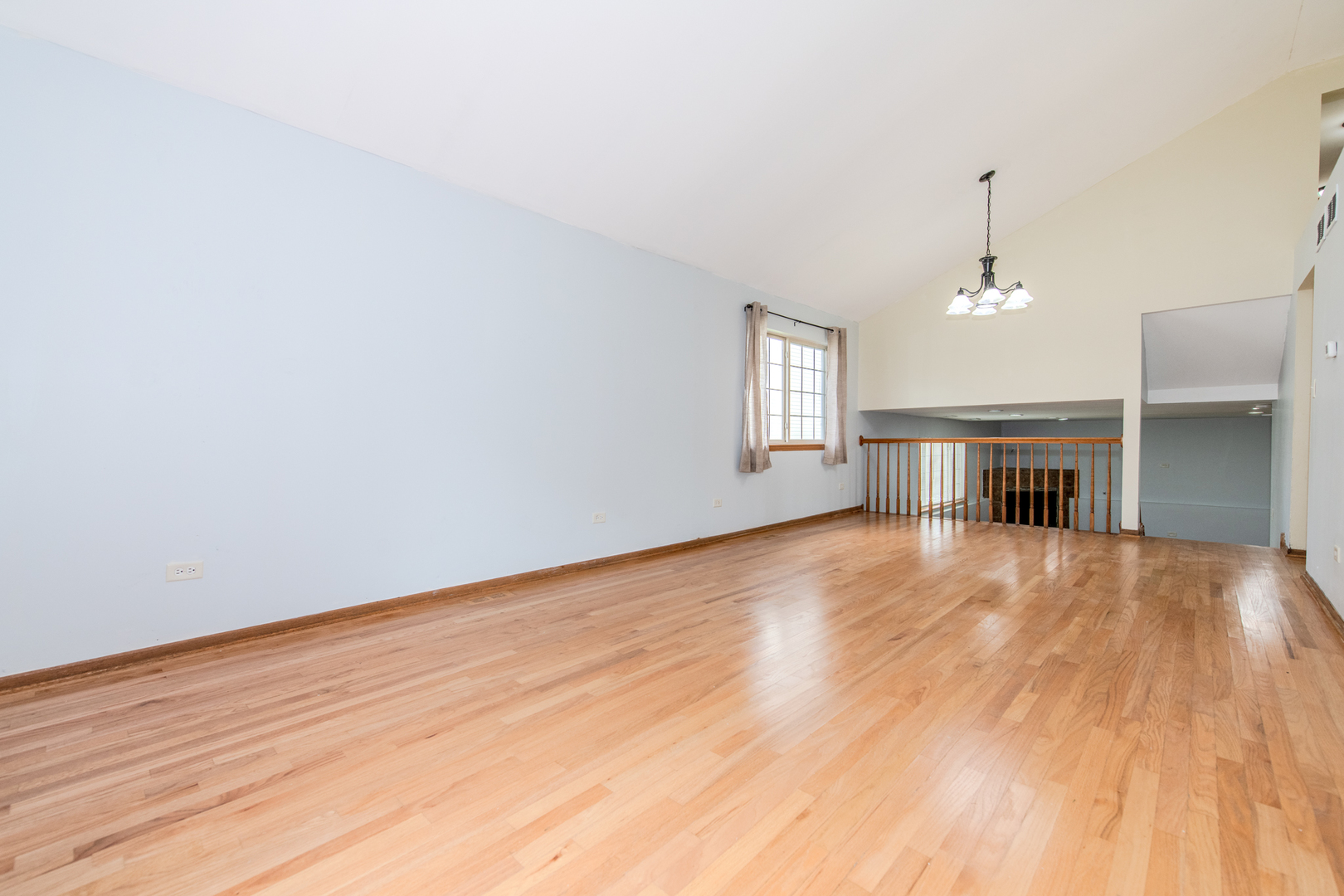 15609 Clifton Park Avenue, Markham, IL 60428