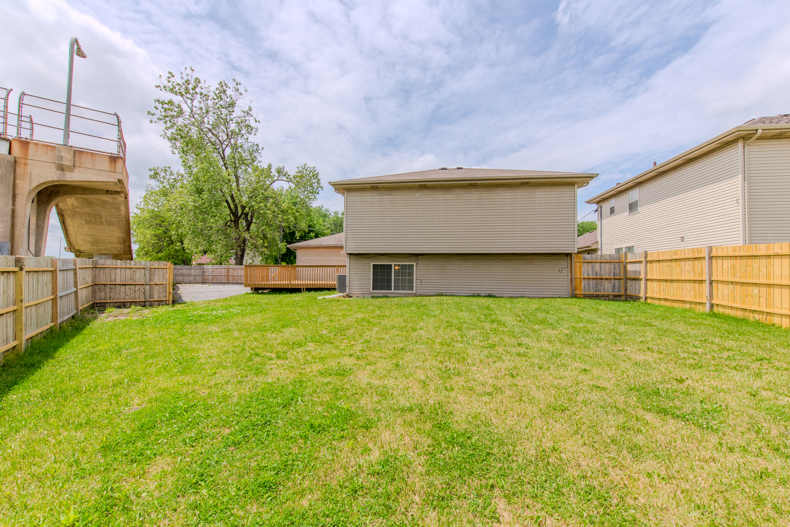 15609 Clifton Park Avenue, Markham, IL 60428