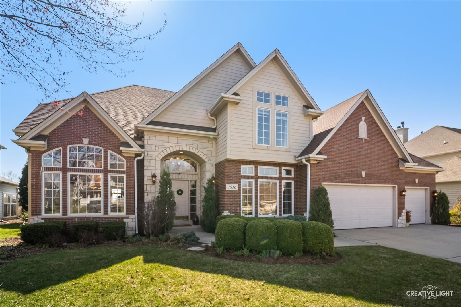 3516 White Eagle Drive, Naperville, IL 60564