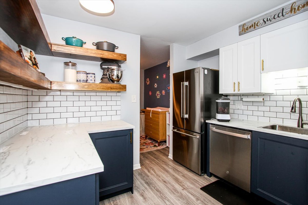 2300 Old Tavern Road #203, Lisle, IL 60532