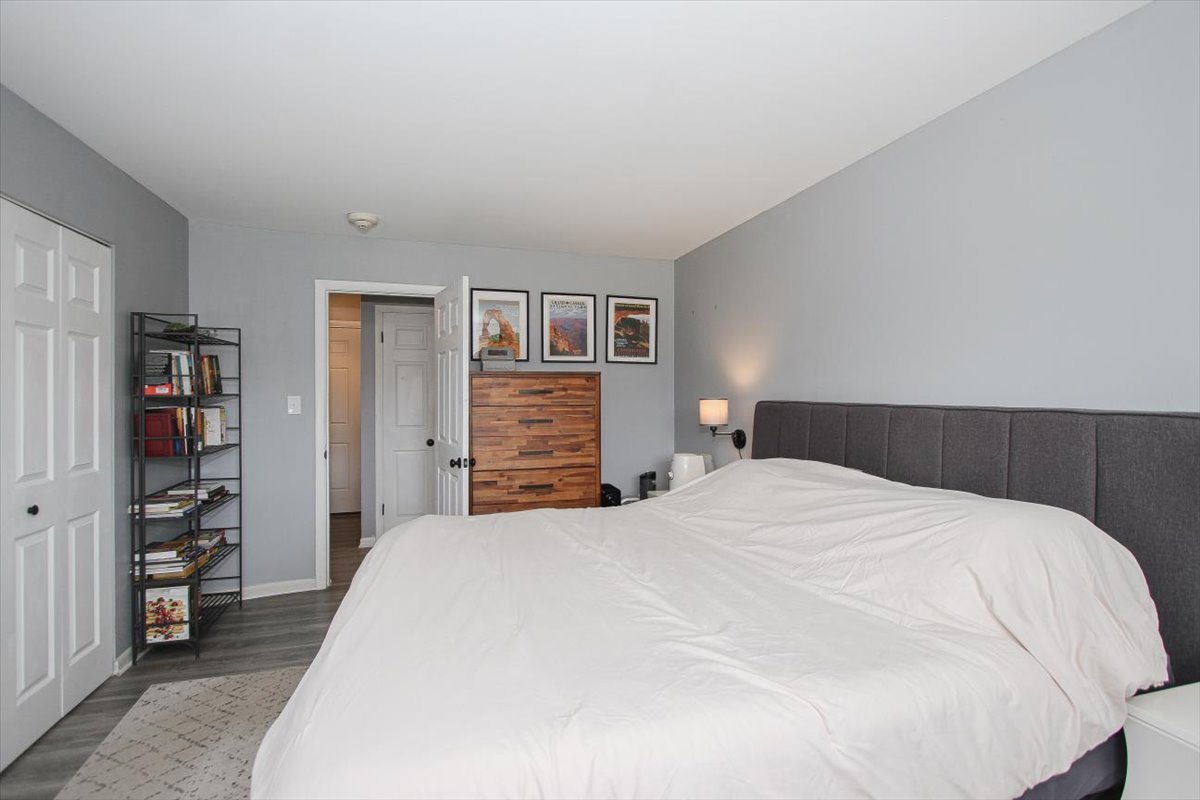 2300 Old Tavern Road #203, Lisle, IL 60532