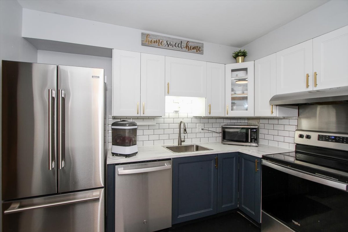 2300 Old Tavern Road #203, Lisle, IL 60532