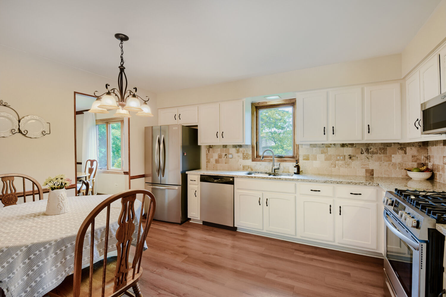 1325 Hawkins Avenue, Downers Grove, IL 60516