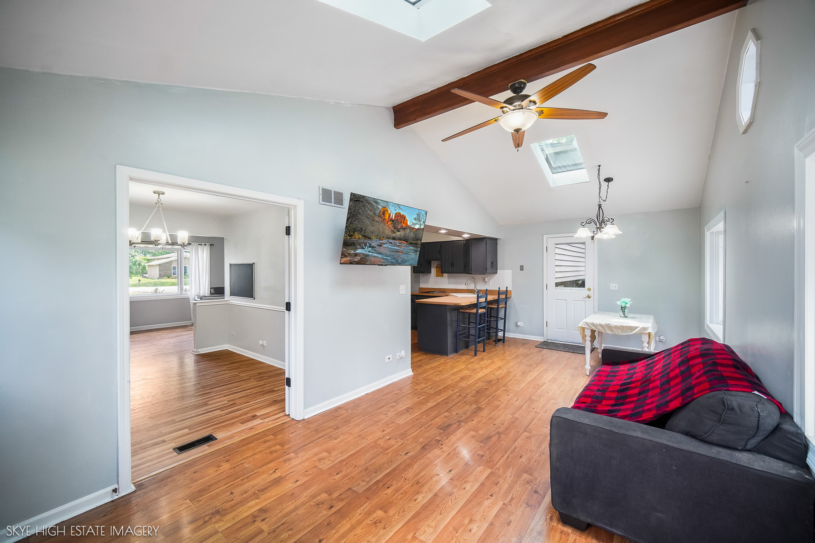 28W516 Leverenz Road, Naperville, IL 60564