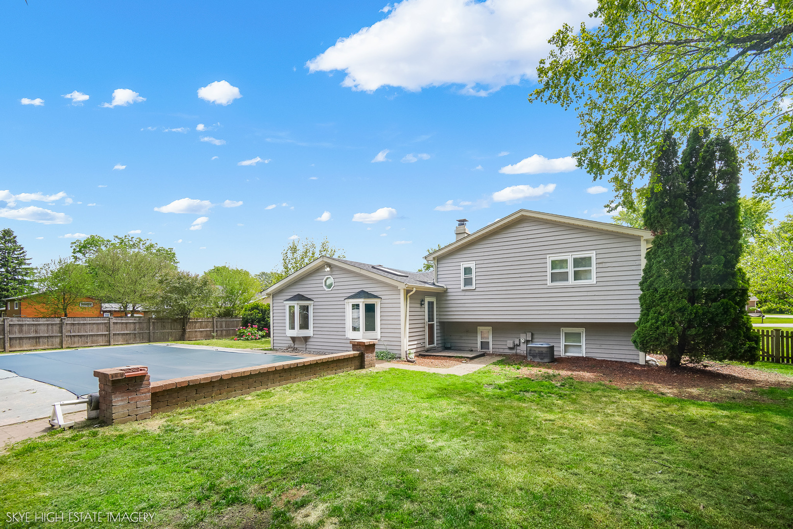 28W516 Leverenz Road, Naperville, IL 60564