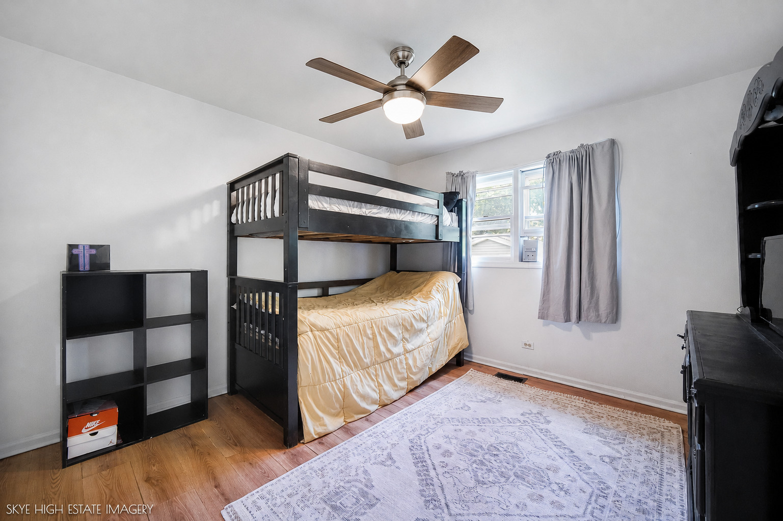 28W516 Leverenz Road, Naperville, IL 60564