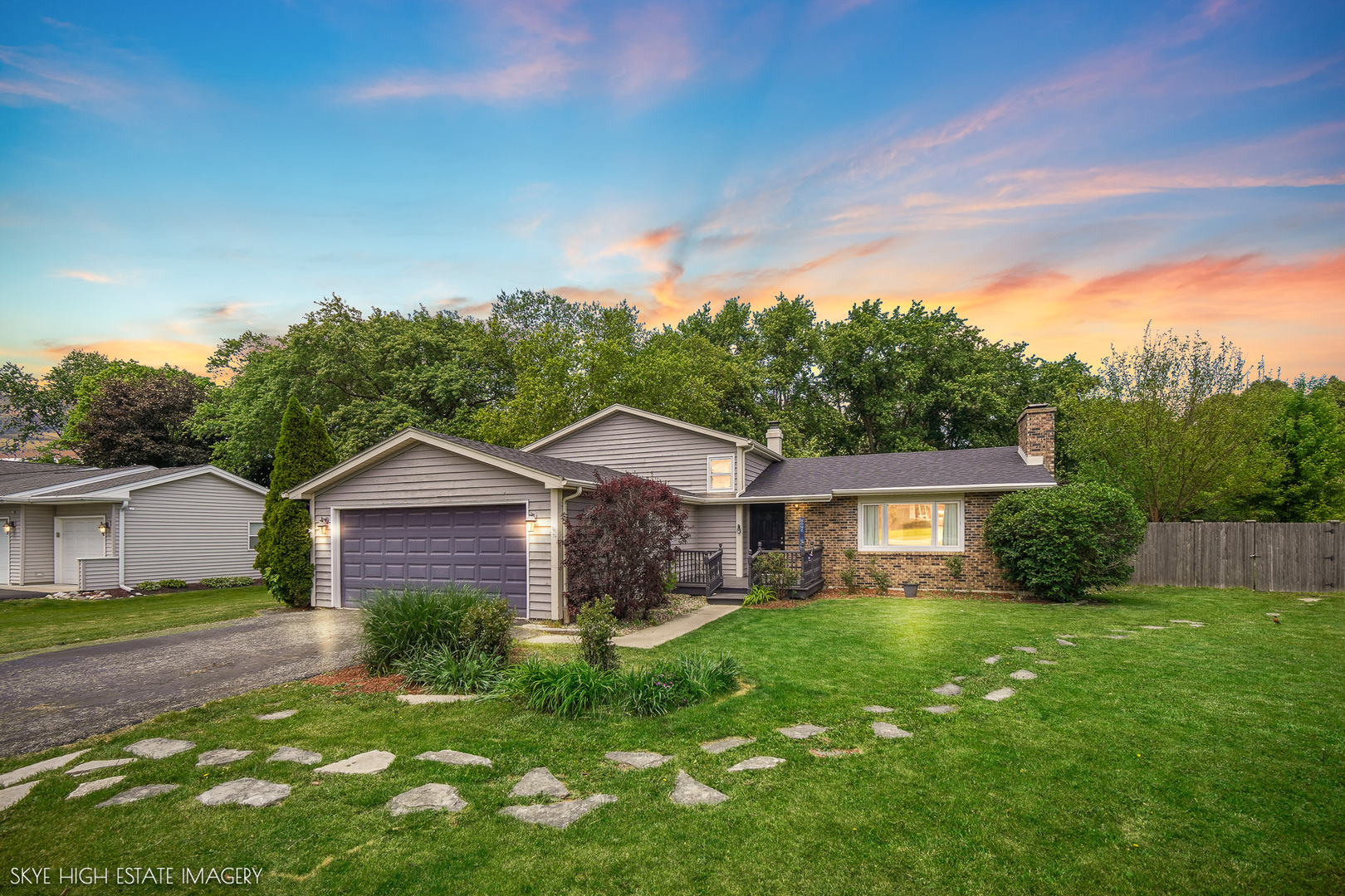 28W516 Leverenz Road, Naperville, IL 60564