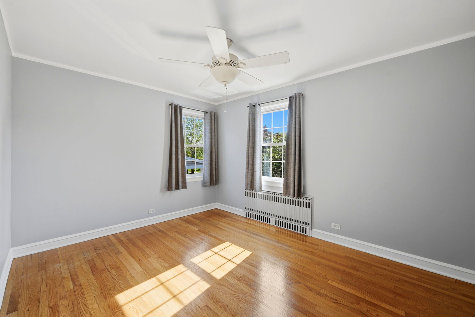 6525 N SAYRE Avenue, Chicago, IL 60631