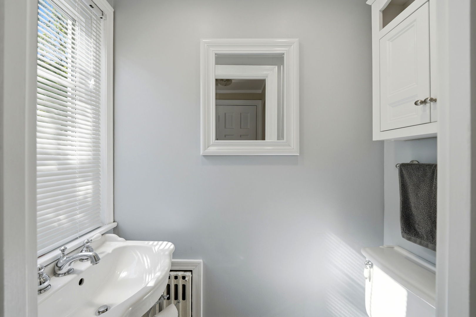 6525 N SAYRE Avenue, Chicago, IL 60631
