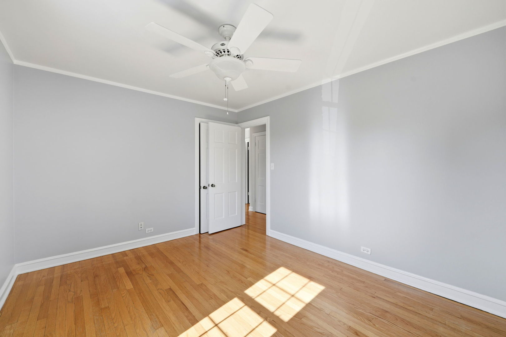 6525 N SAYRE Avenue, Chicago, IL 60631