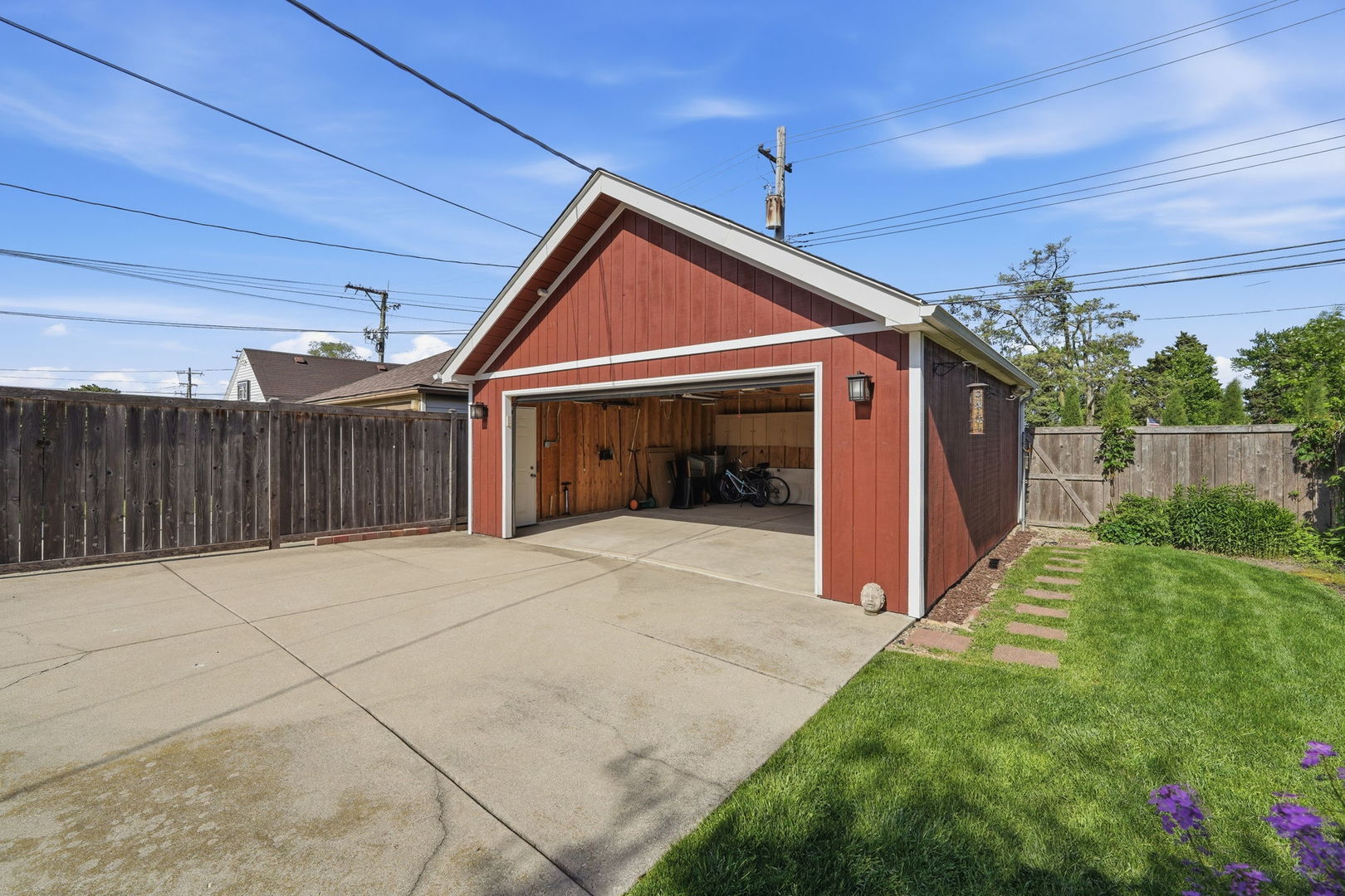 6525 N SAYRE Avenue, Chicago, IL 60631